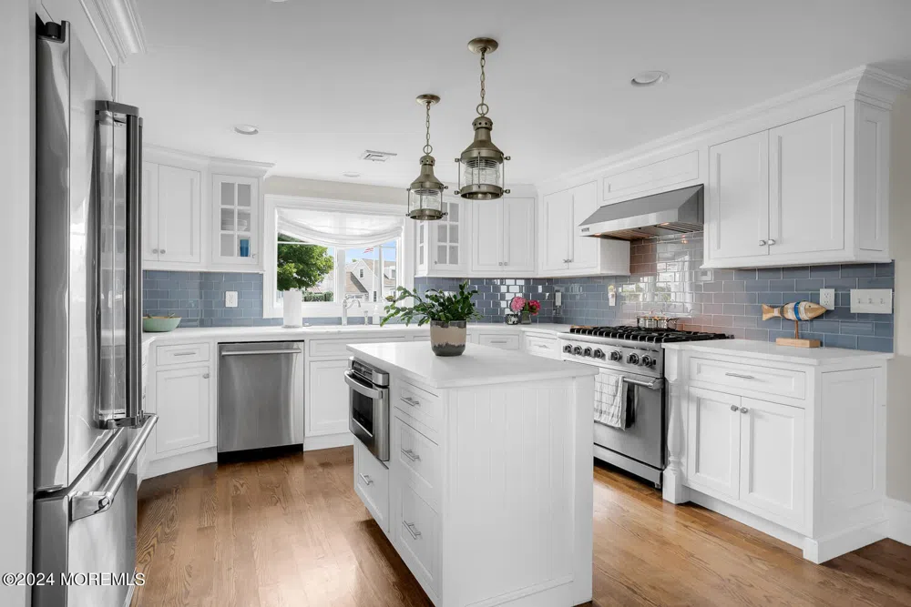 208 Neptune Place Sea Girt, NJ 08750
