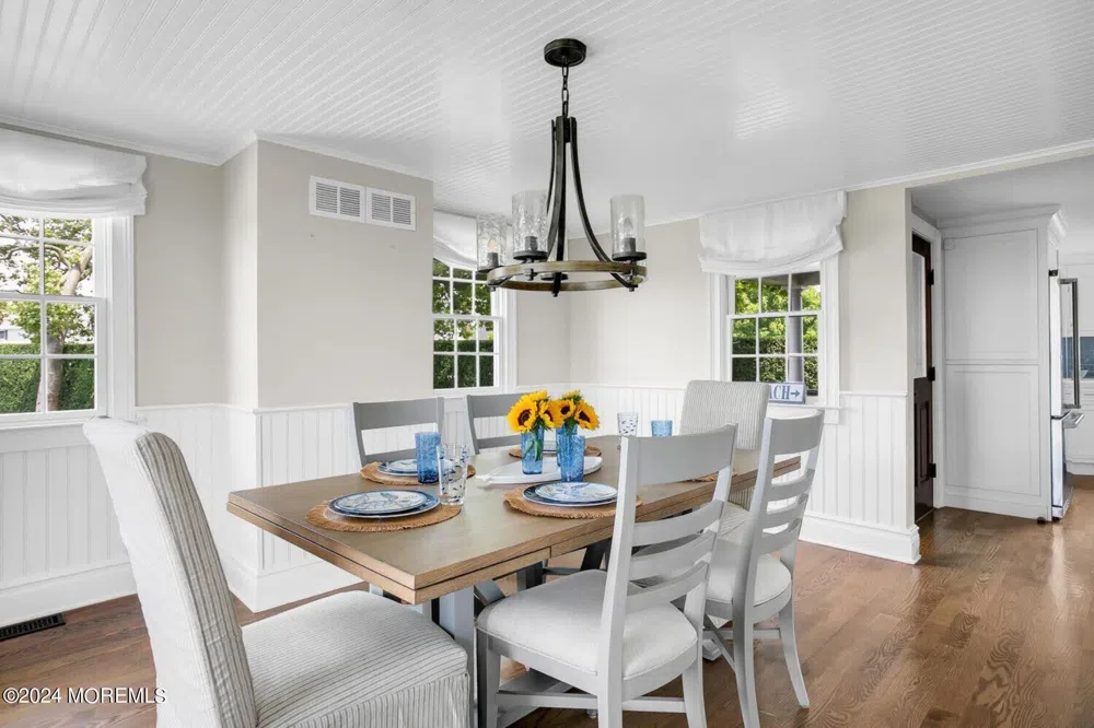 208 Neptune Place Sea Girt, NJ 08750
