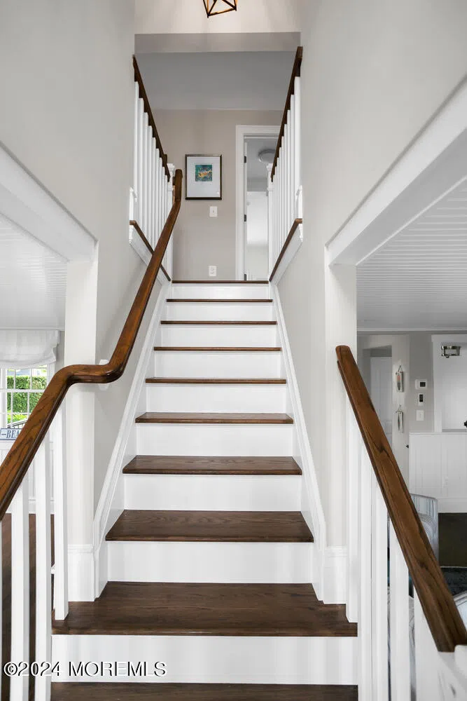 208 Neptune Place Sea Girt, NJ 08750