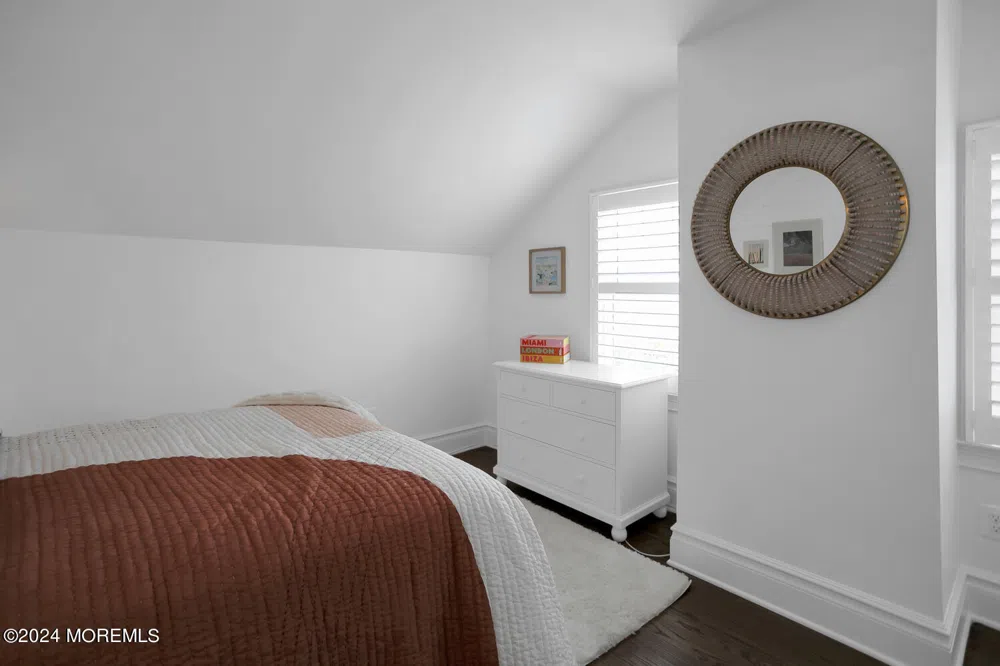 208 Neptune Place Sea Girt, NJ 08750