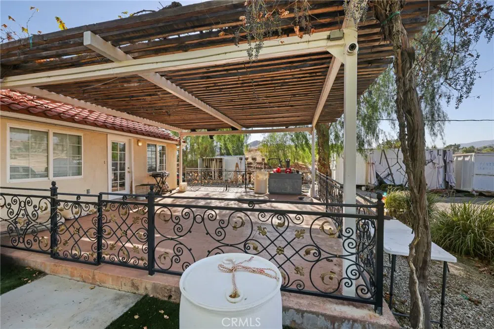10262 Sierra Highway Agua Dulce, CA 91390