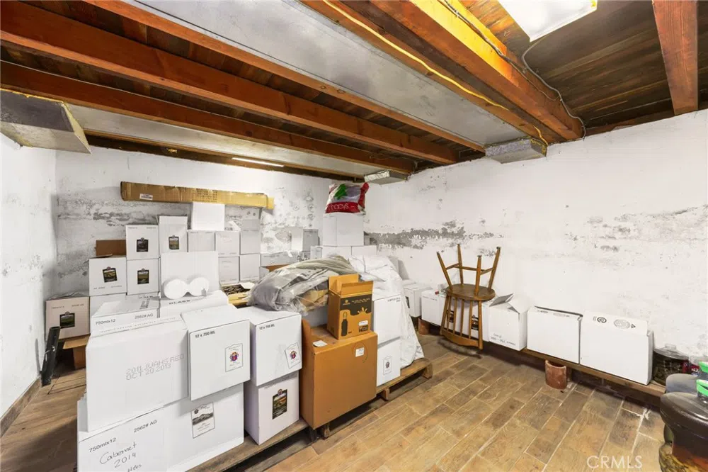 10262 Sierra Highway Agua Dulce, CA 91390