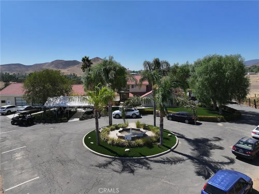 10262 Sierra Highway Agua Dulce, CA 91390