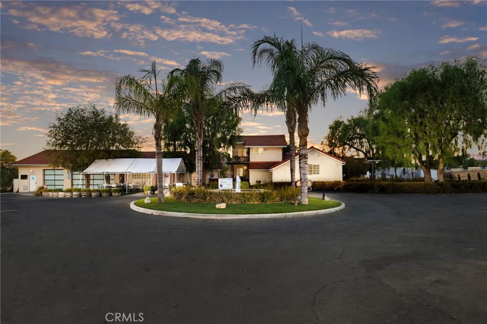 10262 Sierra Highway Agua Dulce, CA 91390