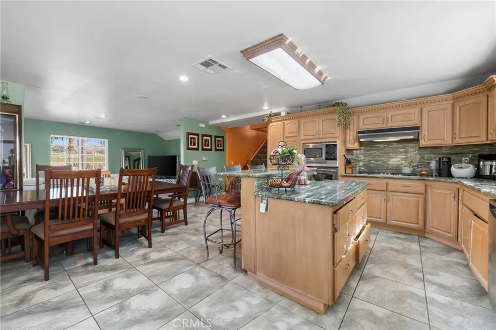 10262 Sierra Highway Agua Dulce, CA 91390