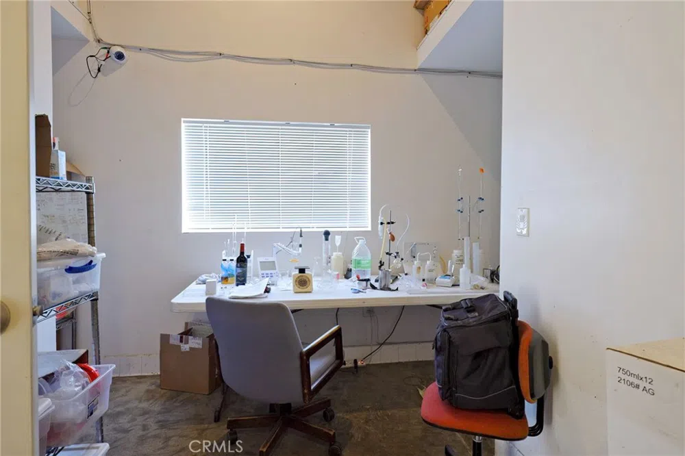 10262 Sierra Highway Agua Dulce, CA 91390