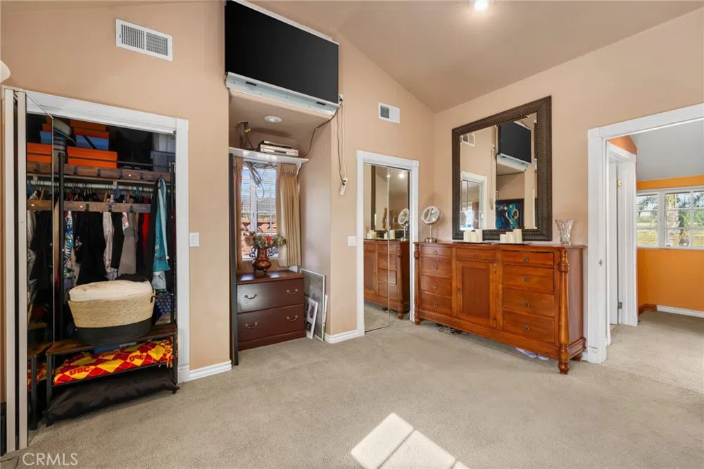 10262 Sierra Highway Agua Dulce, CA 91390