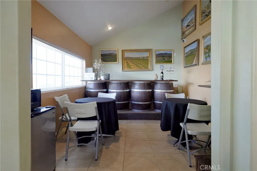 10262 Sierra Highway Agua Dulce, CA 91390