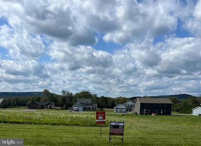 JOSIE DRIVE Bellefonte, PA 16823