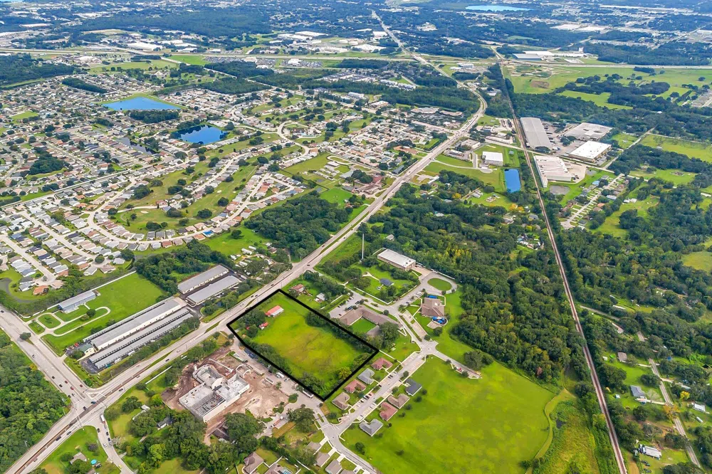 3720 KATHLEEN ROAD Lakeland, FL 33810