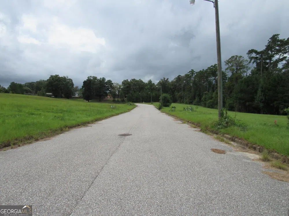 116 Barefoot LN Eufaula, AL 36027