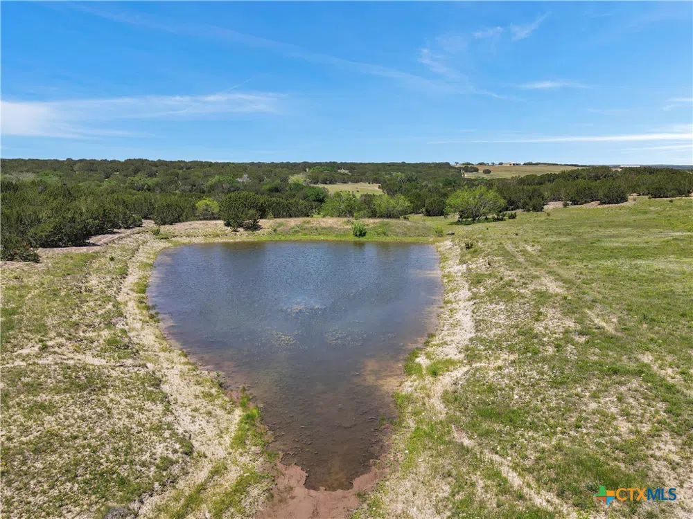 8 CR 207 Burnet, TX 78611