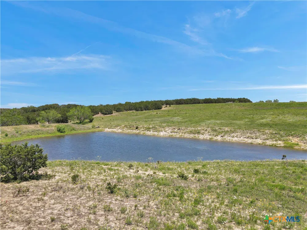 8 CR 207 Burnet, TX 78611