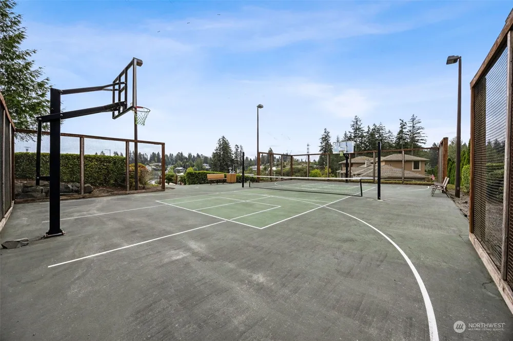 1828 176th Avenue E Lake Tapps, WA 98391