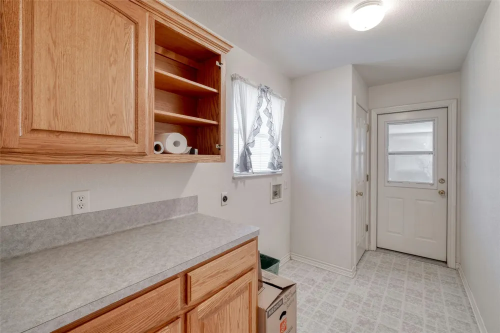 615 County Road 357 Granger, TX 76530