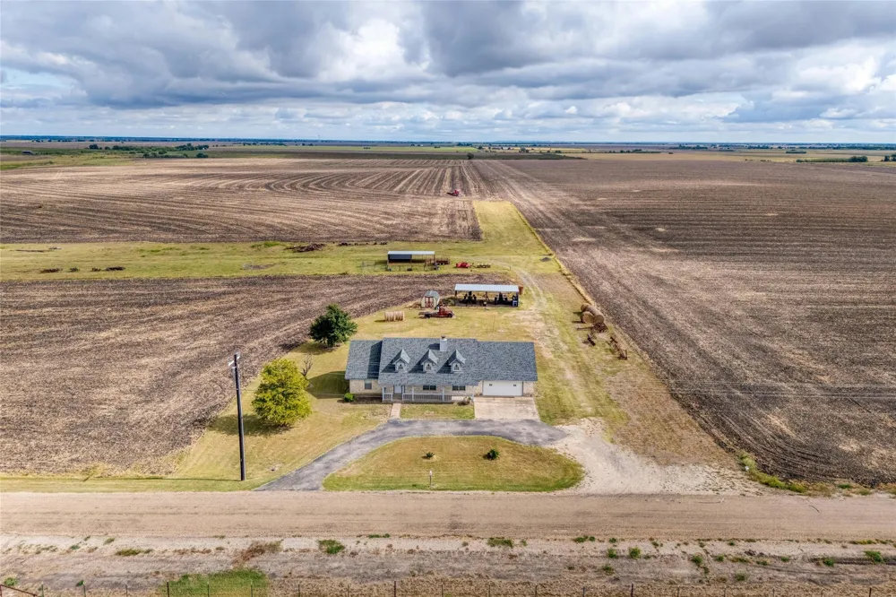 615 County Road 357 Granger, TX 76530