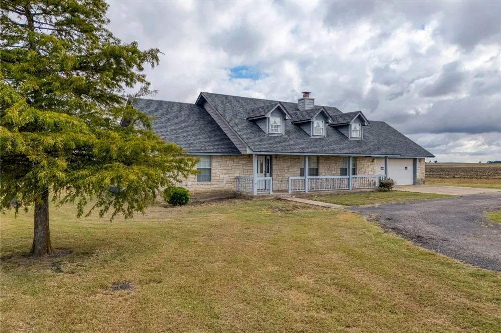 615 County Road 357 Granger, TX 76530