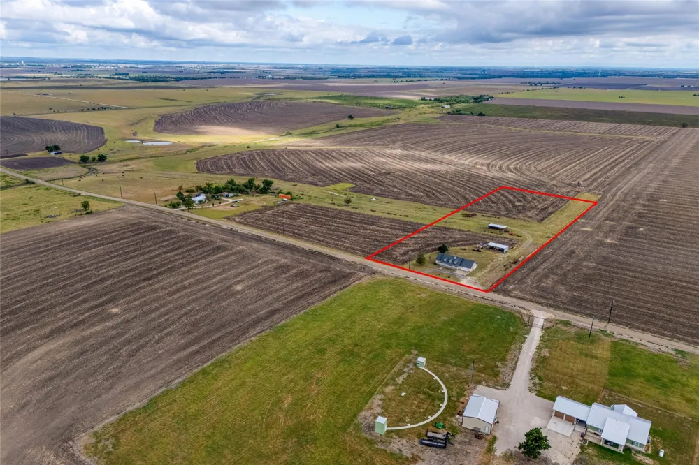 615 County Road 357 Granger, TX 76530