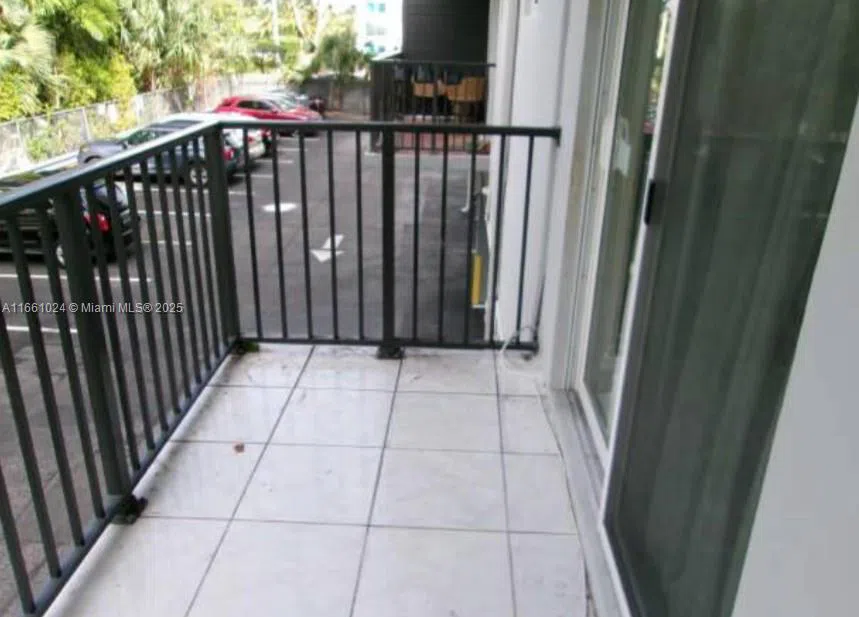 900 SW 84th Ave #207A Miami, FL 33144