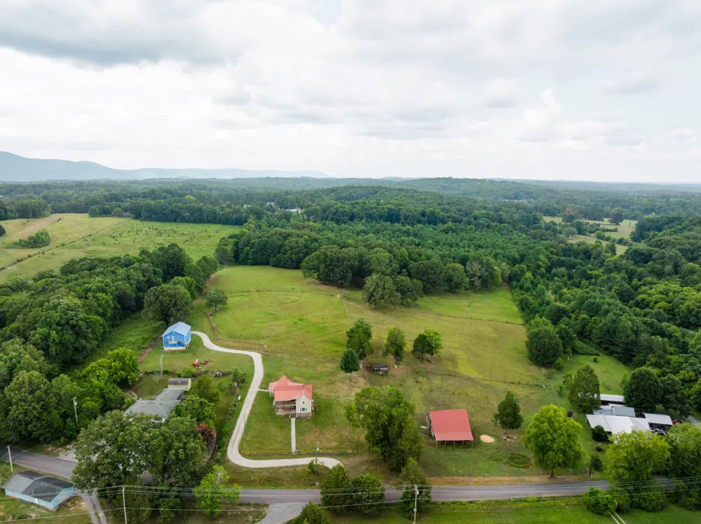 930 Kensington Road Chickamauga, GA 30707