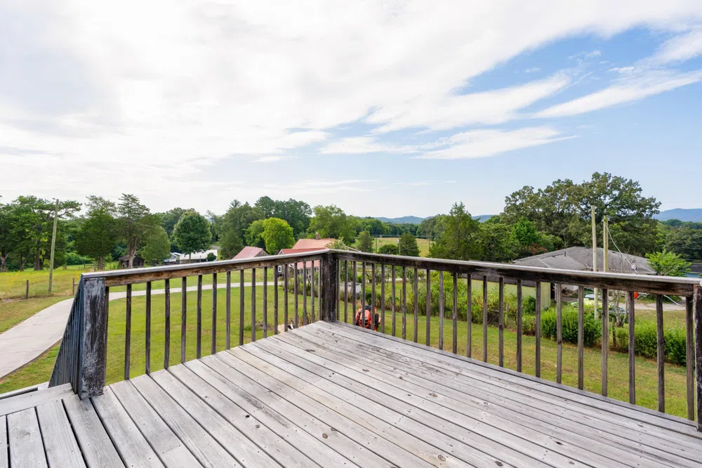 930 Kensington Road Chickamauga, GA 30707