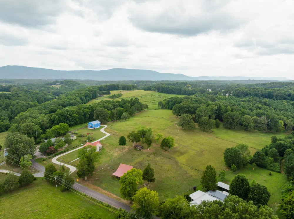 930 Kensington Road Chickamauga, GA 30707