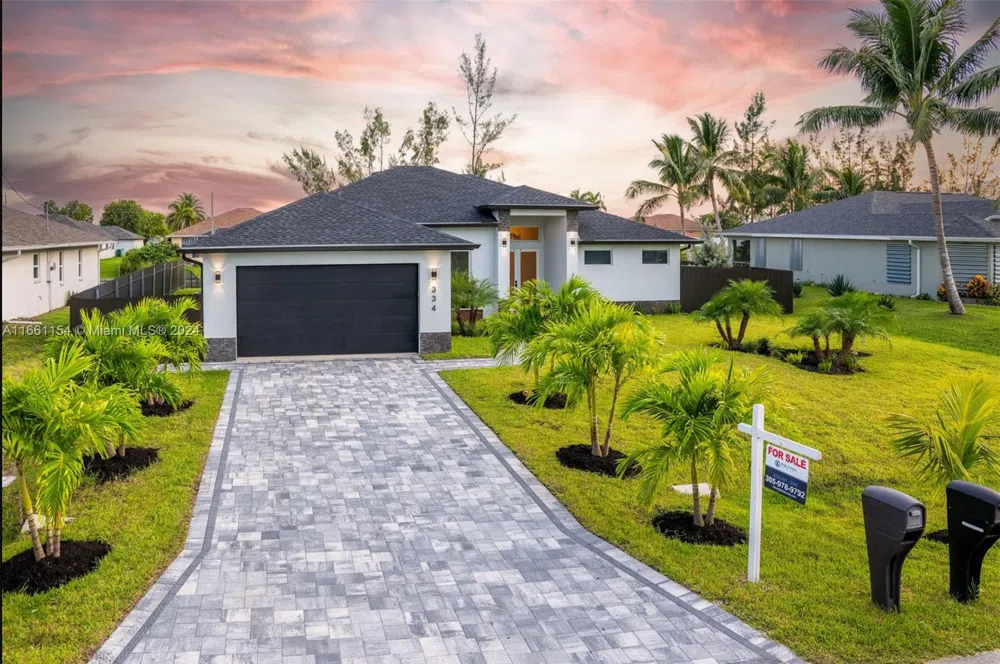 334 SW 21st Terr Cape Coral, FL 33991