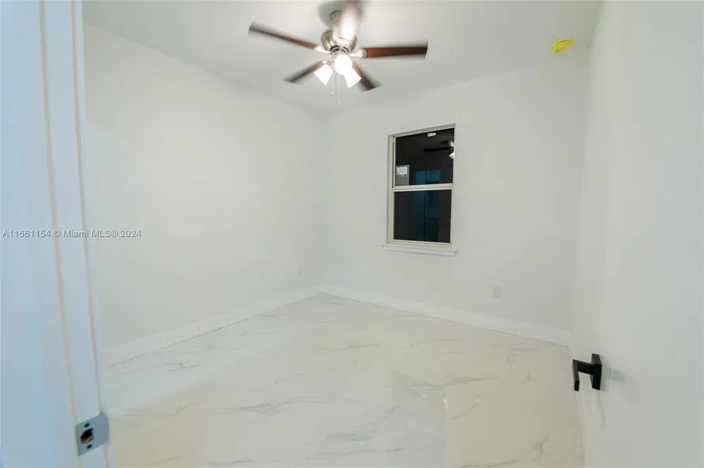 334 SW 21st Terr Cape Coral, FL 33991