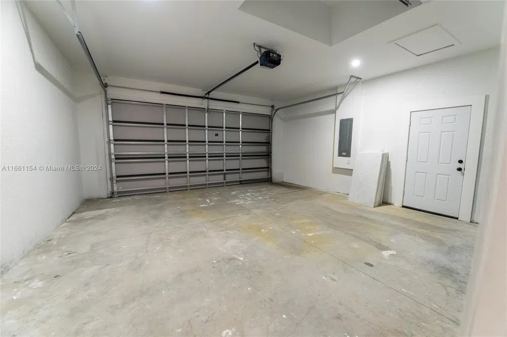 334 SW 21st Terr Cape Coral, FL 33991