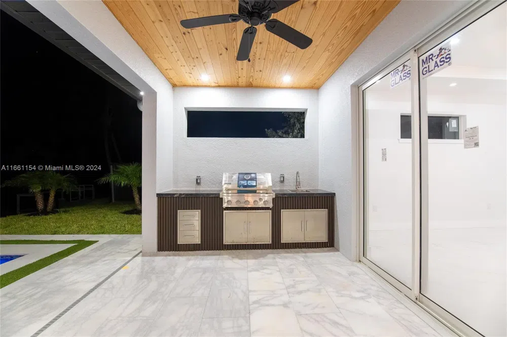 334 SW 21st Terr Cape Coral, FL 33991