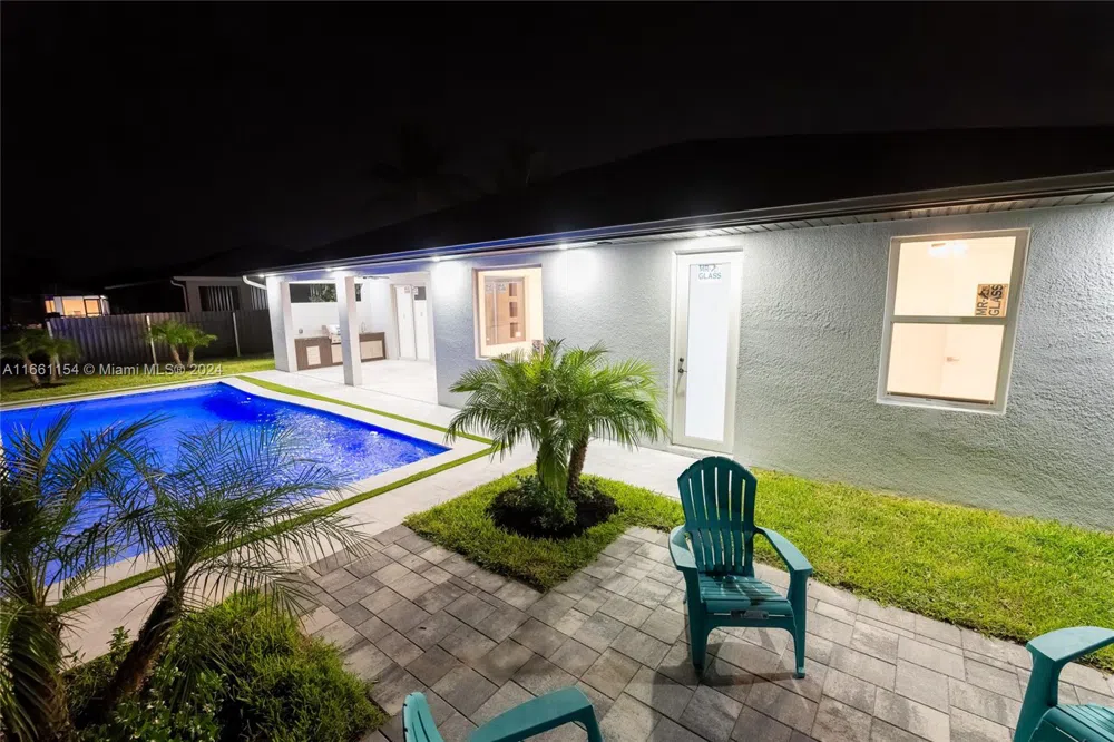 334 SW 21st Terr Cape Coral, FL 33991