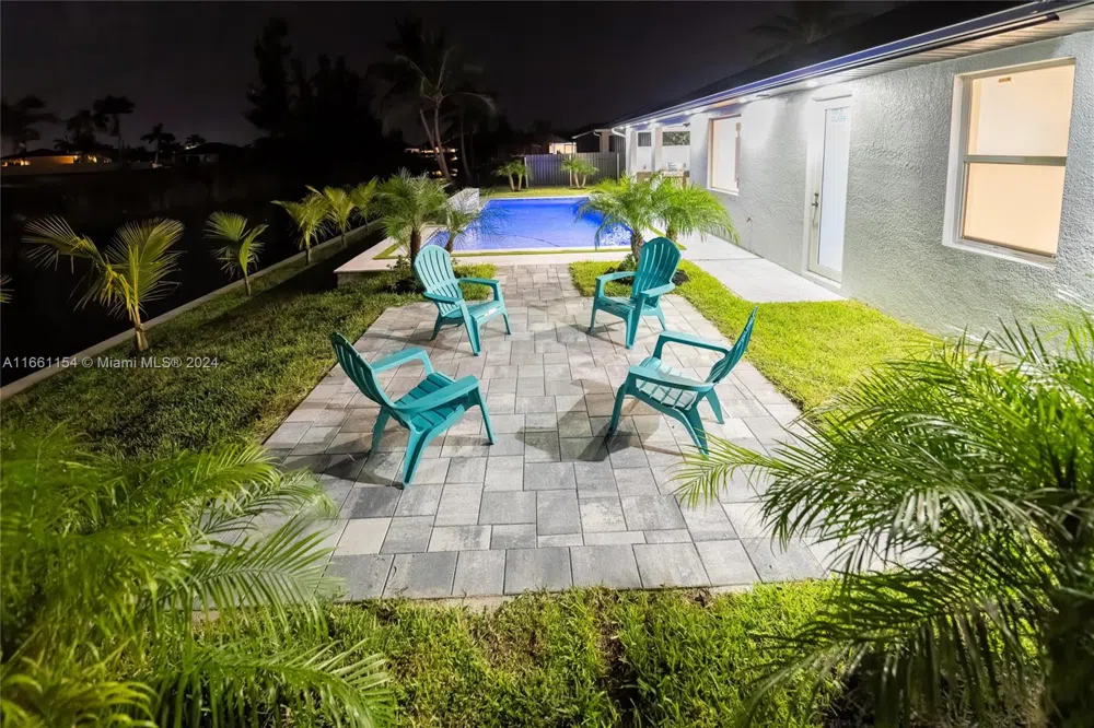 334 SW 21st Terr Cape Coral, FL 33991