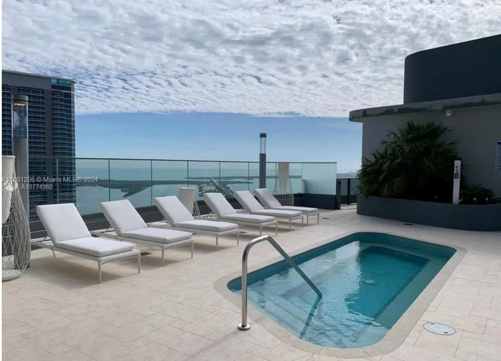 1000 Brickell Plz #4905 Miami, FL 33131