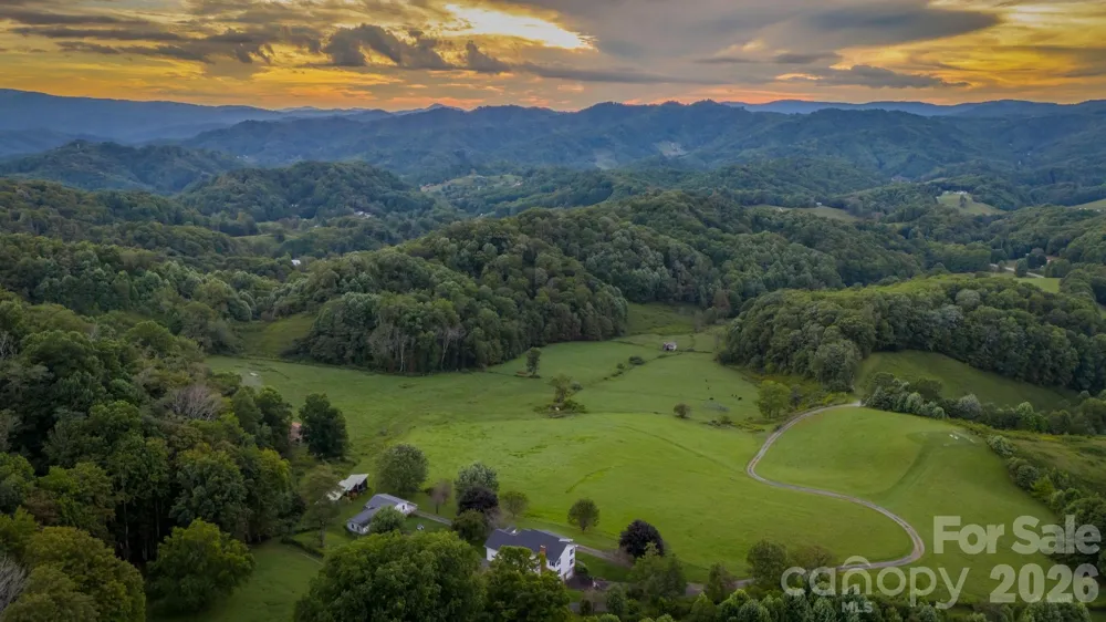 840 Ed Williams Road Zionville, NC 28698