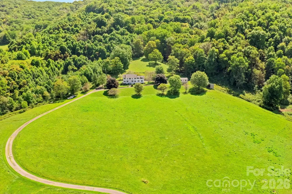 840 Ed Williams Road Zionville, NC 28698
