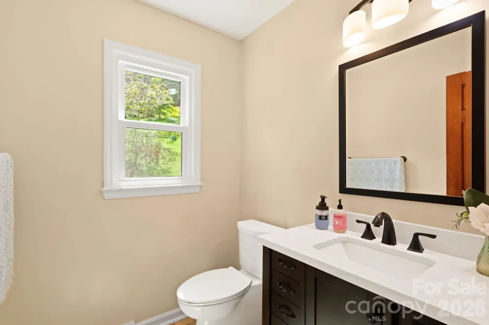 840 Ed Williams Road Zionville, NC 28698
