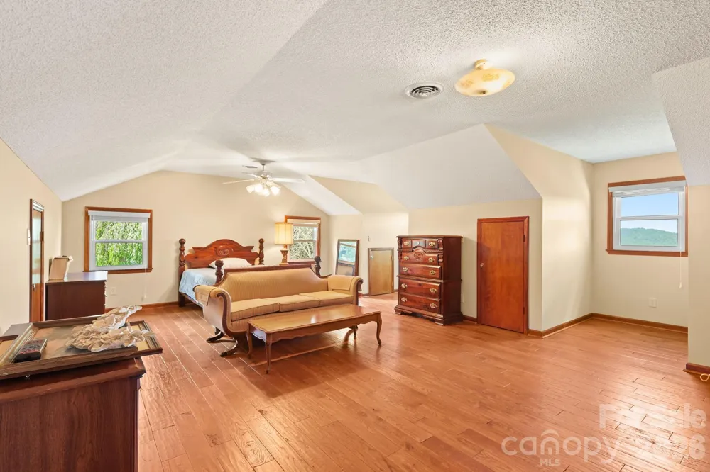 840 Ed Williams Road Zionville, NC 28698