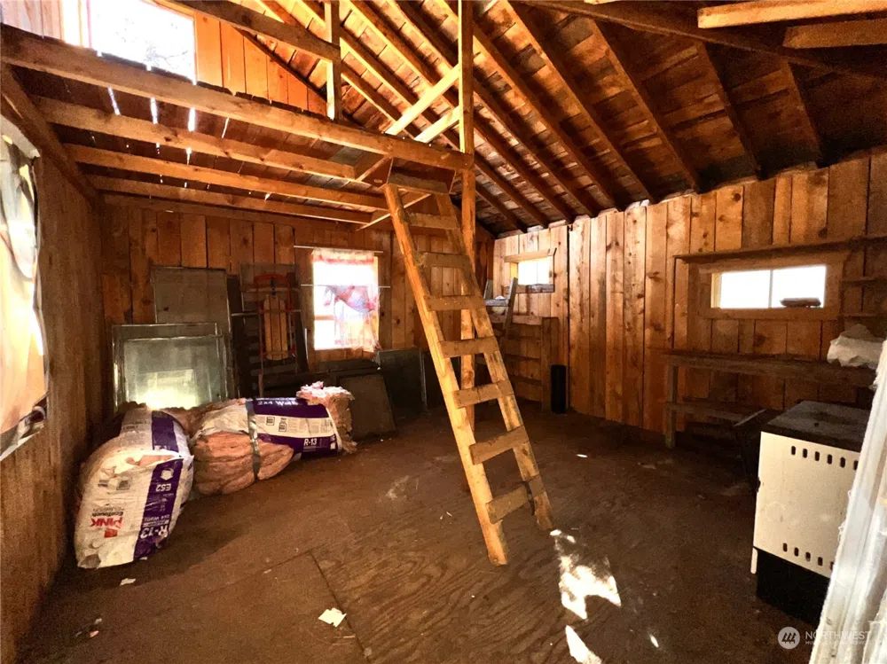68 Jostin Lane Malo, WA 99150