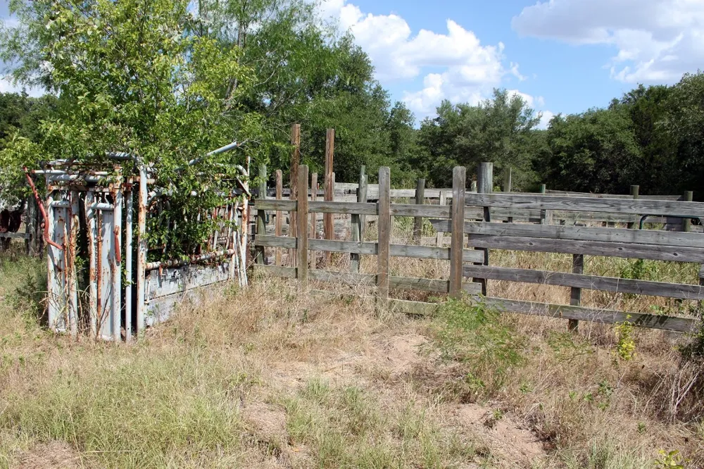 720 Green Acre Drive Dale, TX 78616