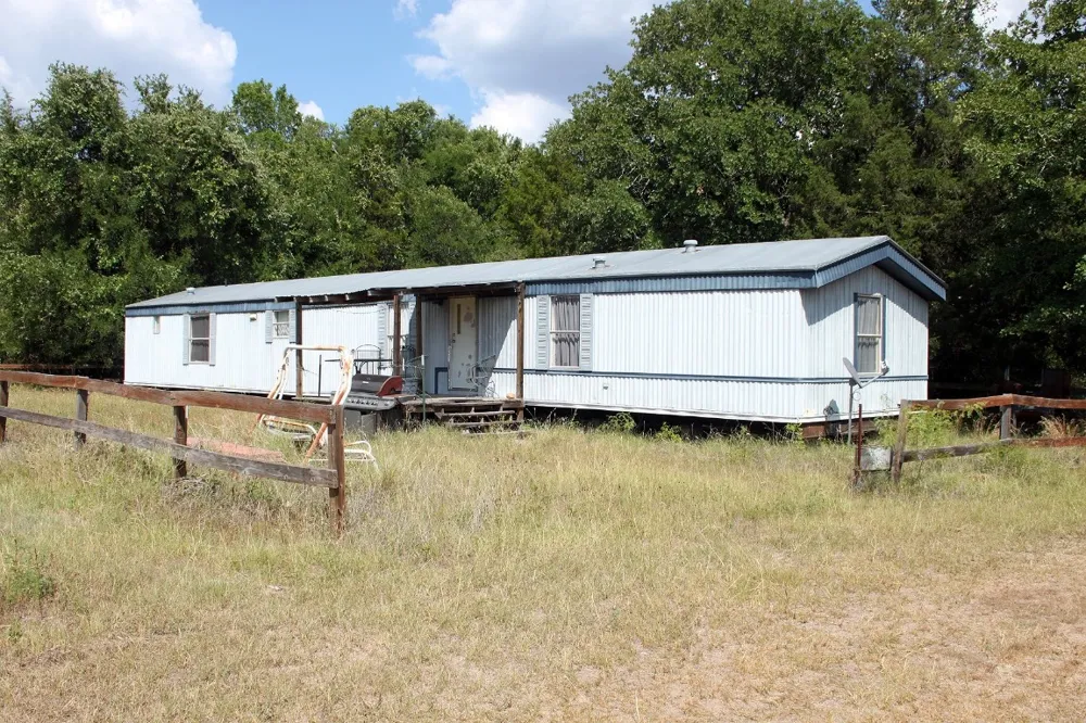 720 Green Acre Drive Dale, TX 78616