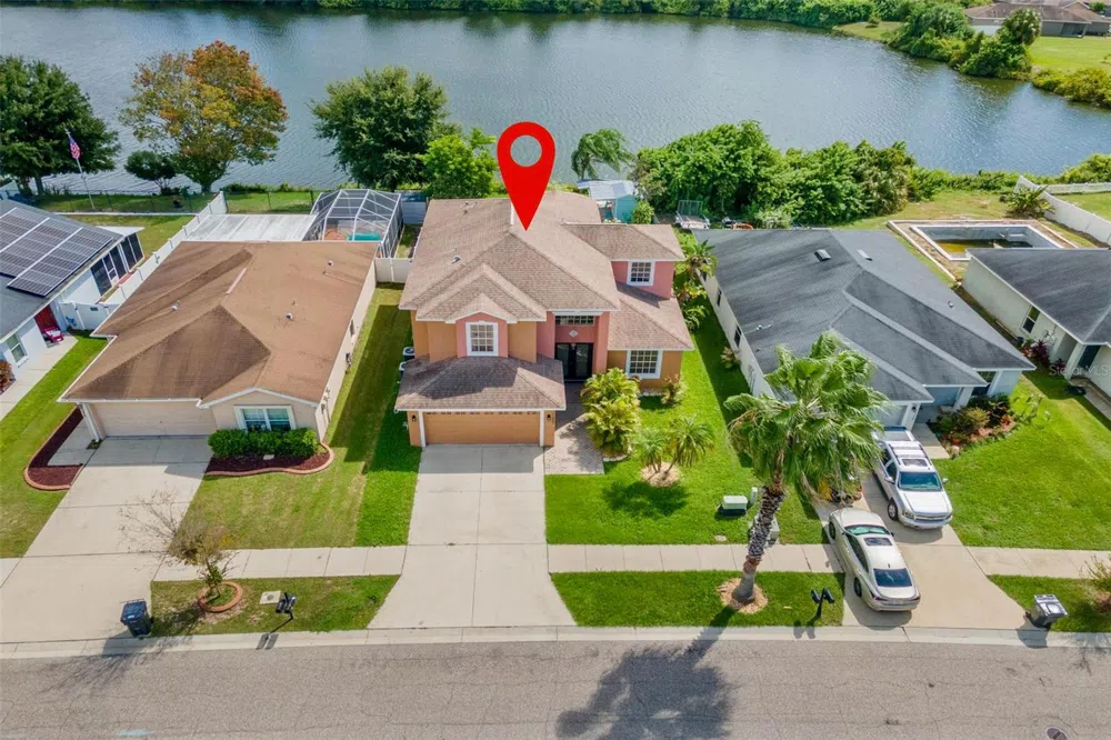 11302 SOUTHWIND LAKE DRIVE Gibsonton, FL 33534