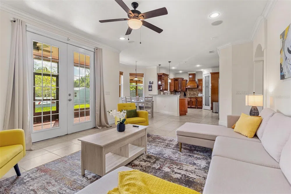 11302 SOUTHWIND LAKE DRIVE Gibsonton, FL 33534