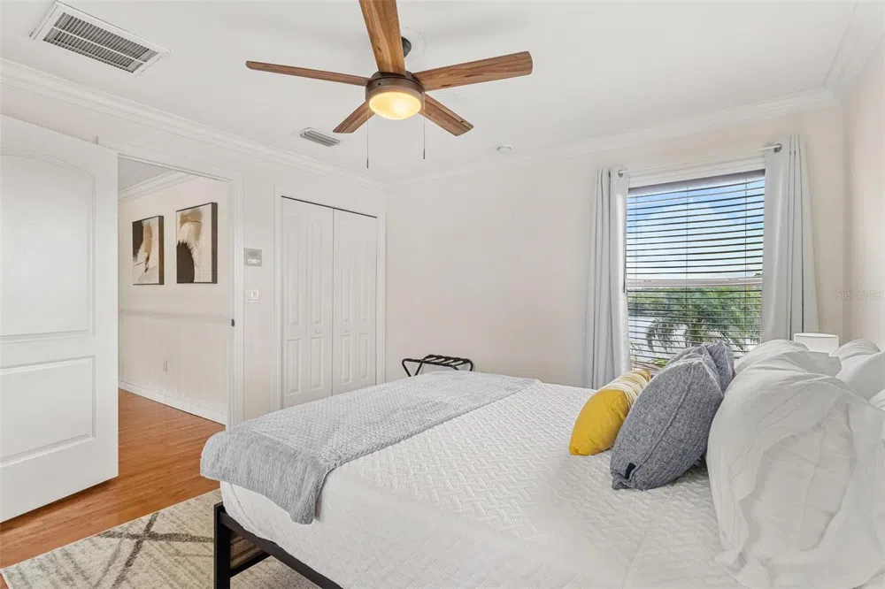 11302 SOUTHWIND LAKE DRIVE Gibsonton, FL 33534