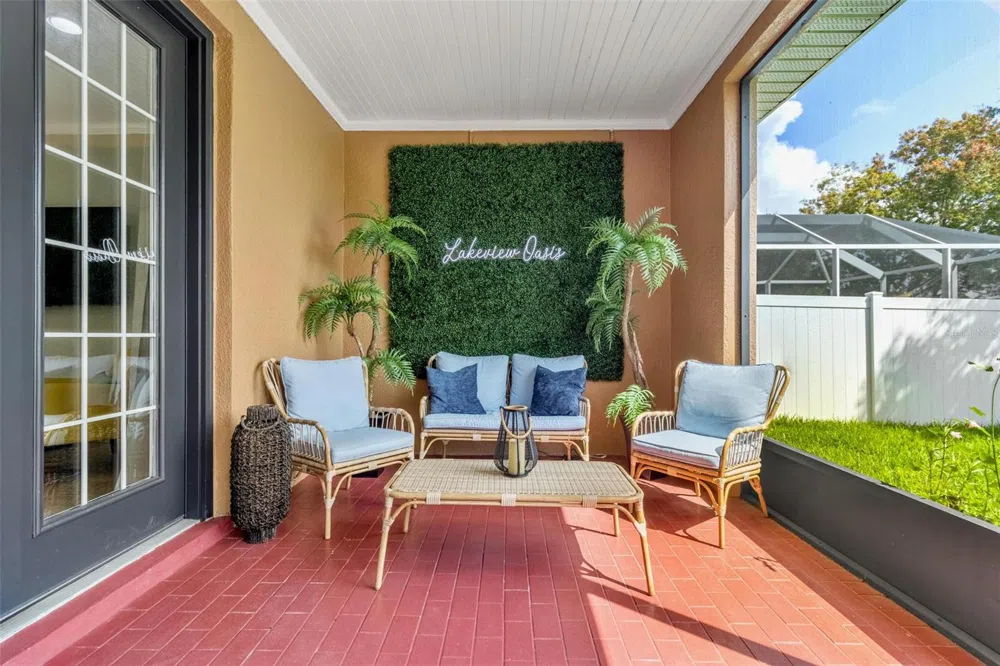 11302 SOUTHWIND LAKE DRIVE Gibsonton, FL 33534
