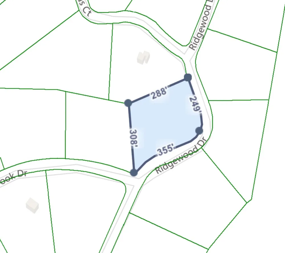 1385 Ridgewood Drive Mc Ewen, TN 37101
