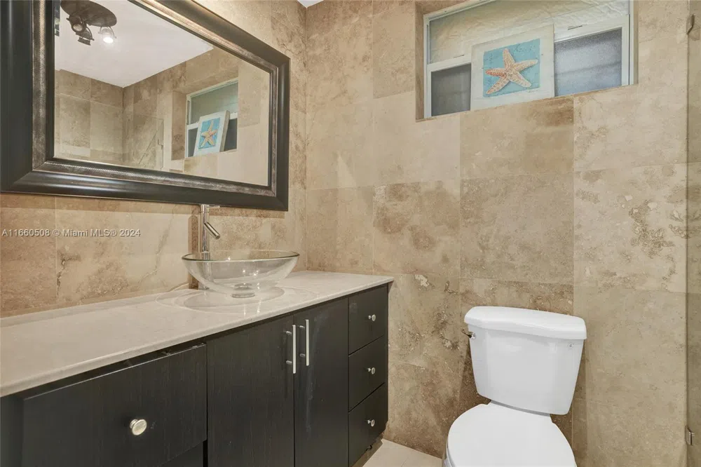 1910 Hibiscus Dr North Miami, FL 33181