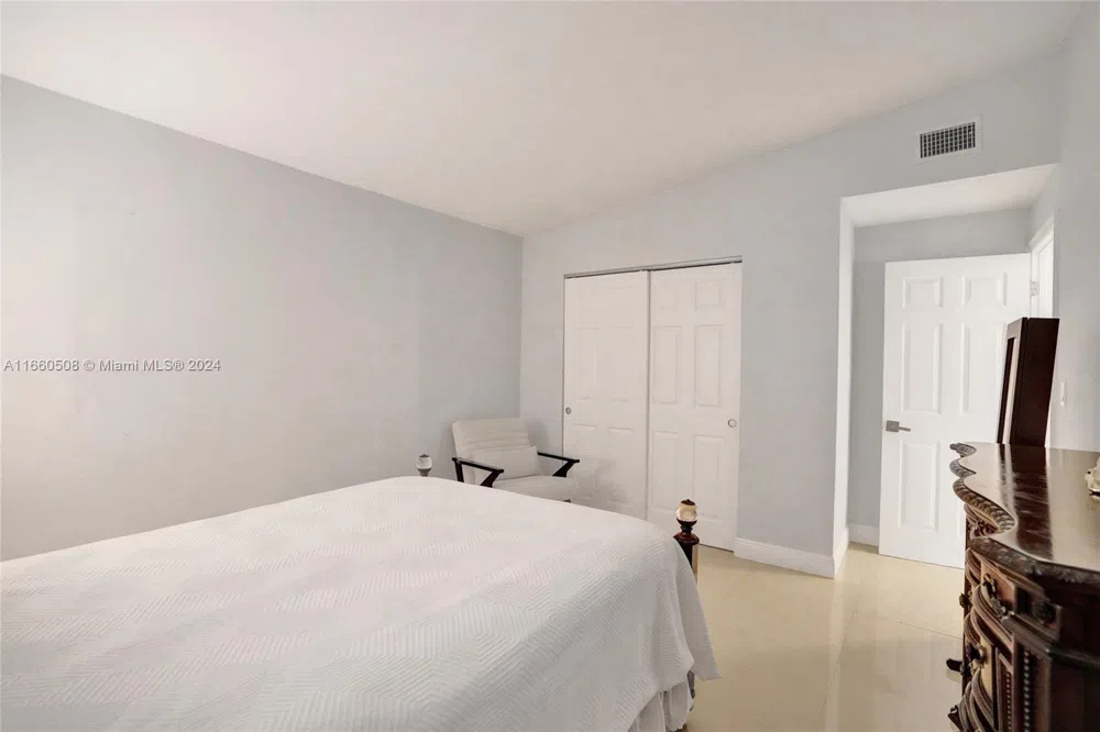 1910 Hibiscus Dr North Miami, FL 33181