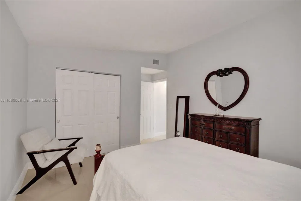 1910 Hibiscus Dr North Miami, FL 33181