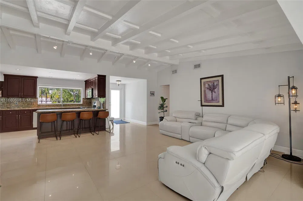 1910 Hibiscus Dr North Miami, FL 33181