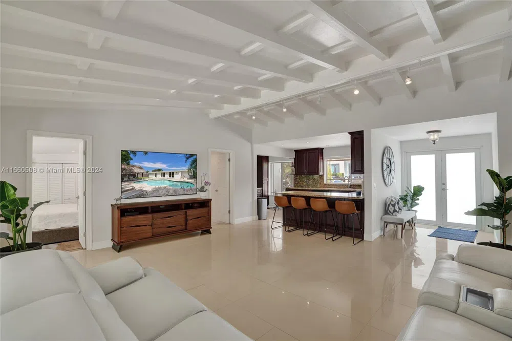 1910 Hibiscus Dr North Miami, FL 33181